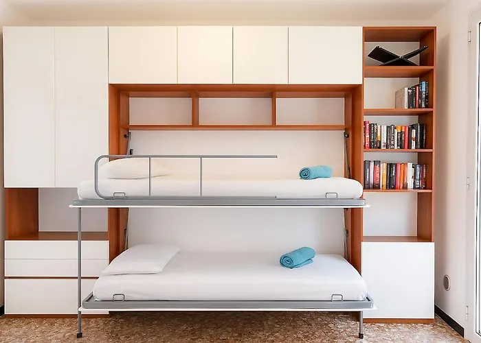 Апартаменты Xenia - 2rooms In Salita Sant'agostino 15 Рапалло